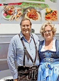 Titelbild der Ausgabe 11/2020 von Beweis-Fotos: Wieso lief der Schnitzel-König von Florida Amok?. Zeitschriften als Abo oder epaper bei United Kiosk online kaufen.