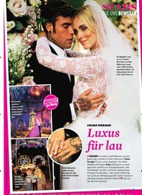 Titelbild der Ausgabe 38/2018 von DIE UNS BEWEGEN: CHIARA FERRAGNI: Luxus für lau. Zeitschriften als Abo oder epaper bei United Kiosk online kaufen.