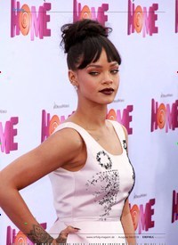 Titelbild der Ausgabe 4/2018 von Erfolg: Die Rihanna-Story. Zeitschriften als Abo oder epaper bei United Kiosk online kaufen.