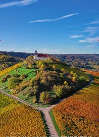 Titelbild der Ausgabe 5/2021 von 13 Traumwege: Weinwandern mit Aussicht. Zeitschriften als Abo oder epaper bei United Kiosk online kaufen.