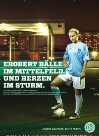 Titelbild der Ausgabe 4/2021 von Silvia Neid ernsthafte Kandidatin für DFB-Präsidentschaft?. Zeitschriften als Abo oder epaper bei United Kiosk online kaufen.