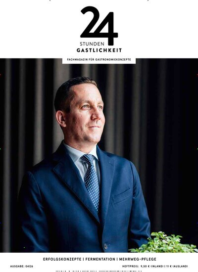 Titelbild der Ausgabe 4/2026 von 24 Stunden Gastlichkeit. Diese Zeitschrift und viele weitere Gastronomiezeitschriften, Fashionmagazine, Beautymagazine als Abo oder epaper bei United Kiosk online kaufen.