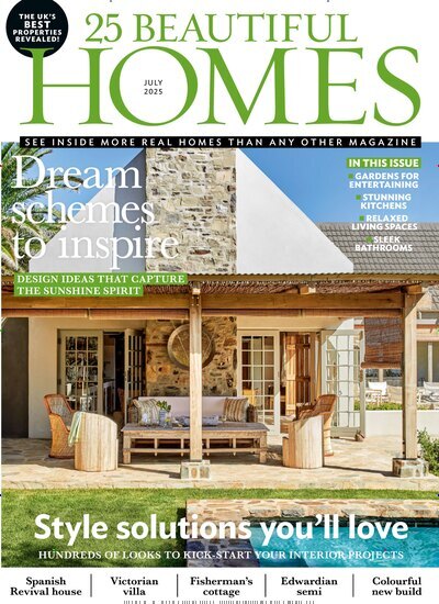 Titelbild der Ausgabe 7/2025 von 25 Beautiful Homes. Diese Zeitschrift und viele weitere Gartenzeitschriften und Wohnzeitschriften als Abo oder epaper bei United Kiosk online kaufen.