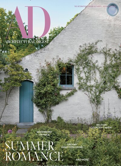 Titelbild der Ausgabe 7/2025 von Architectural Digest USA. Diese Zeitschrift und viele weitere Gartenzeitschriften und Wohnzeitschriften als Abo oder epaper bei United Kiosk online kaufen.