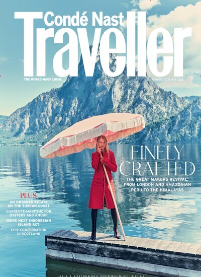 Titelbild der Ausgabe 5/2026 von Conde Nast Traveller UK. Diese Zeitschrift und viele weitere Reisemagazine, Freizeitmagazine und Wissensmagazine als Abo oder epaper bei United Kiosk online kaufen.