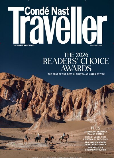 Titelbild der Ausgabe 6/2026 von Conde Nast Traveller UK. Diese Zeitschrift und viele weitere Reisemagazine, Freizeitmagazine und Wissensmagazine als Abo oder epaper bei United Kiosk online kaufen.