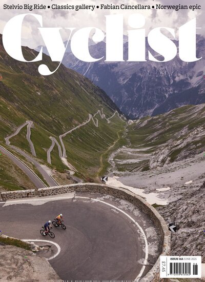 Titelbild der Ausgabe 6/2025 von Cyclist. Diese Zeitschrift und viele weitere Sportmagazine als Abo oder epaper bei United Kiosk online kaufen.
