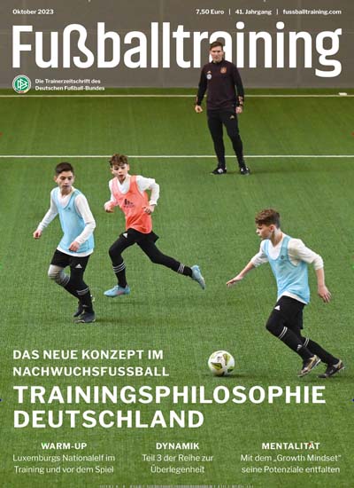 Titelbild der Ausgabe 10/2023 von Fußballtraining. Diese Zeitschrift und viele weitere Freizeit-Fachmagazine und Hobby-Fachzeitschriften als Abo oder epaper bei United Kiosk online kaufen.