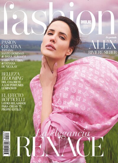 Titelbild der Ausgabe 4/2026 von iHola Fashion. Diese Zeitschrift und viele weitere Modemagazine und DIY-Magazine als Abo oder epaper bei United Kiosk online kaufen.