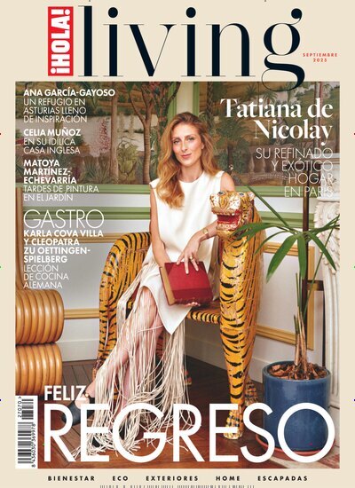 Titelbild der Ausgabe 70/2025 von iHola Living. Diese Zeitschrift und viele weitere Gartenzeitschriften und Wohnzeitschriften als Abo oder epaper bei United Kiosk online kaufen.