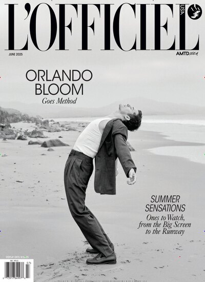 Titelbild der Ausgabe 52/2025 von L Officiel USA. Diese Zeitschrift und viele weitere Modemagazine und DIY-Magazine als Abo oder epaper bei United Kiosk online kaufen.