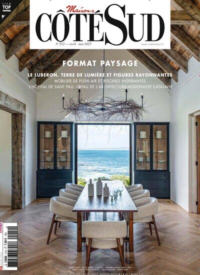 Titelbild der Ausgabe 2/2025 von Maisons Cote Sud. Diese Zeitschrift und viele weitere Gartenzeitschriften und Wohnzeitschriften als Abo oder epaper bei United Kiosk online kaufen.