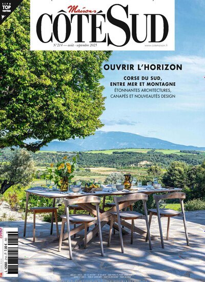 Titelbild der Ausgabe 4/2025 von Maisons Cote Sud. Diese Zeitschrift und viele weitere Gartenzeitschriften und Wohnzeitschriften als Abo oder epaper bei United Kiosk online kaufen.