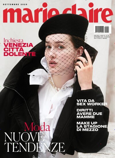 Titelbild der Ausgabe 8/2025 von Marie Claire Italien. Diese Zeitschrift und viele weitere Frauenzeitschriften als Abo oder epaper bei United Kiosk online kaufen.