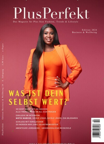 Titelbild der Ausgabe 2/2023 von PlusPerfekt Edition. Diese Zeitschrift und viele weitere Modemagazine und DIY-Magazine als Abo oder epaper bei United Kiosk online kaufen.