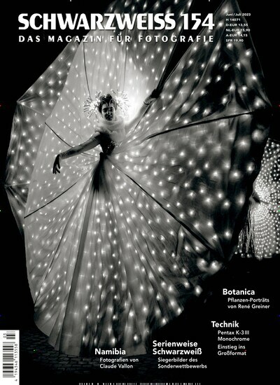 Titelbild der Ausgabe 3/2023 von Schwarzweiss. Diese Zeitschrift und viele weitere Audiomagazine, Filmmagazine und Fotozeitschriften als Abo oder epaper bei United Kiosk online kaufen.
