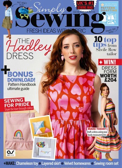 Titelbild der Ausgabe 6/2025 von Simply Sewing. Diese Zeitschrift und viele weitere Modemagazine und DIY-Magazine als Abo oder epaper bei United Kiosk online kaufen.