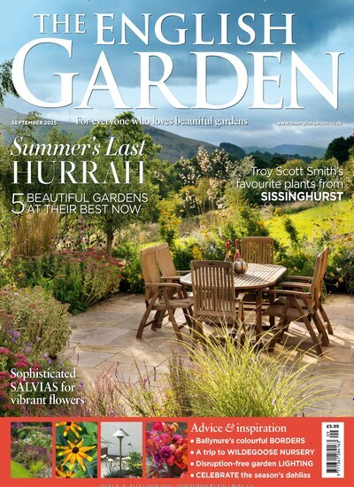 Titelbild der Ausgabe 11/2025 von The English Garden. Diese Zeitschrift und viele weitere Gartenzeitschriften und Wohnzeitschriften als Abo oder epaper bei United Kiosk online kaufen.