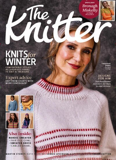 Titelbild der Ausgabe 222/2025 von The Knitter UK. Diese Zeitschrift und viele weitere Modemagazine und DIY-Magazine als Abo oder epaper bei United Kiosk online kaufen.