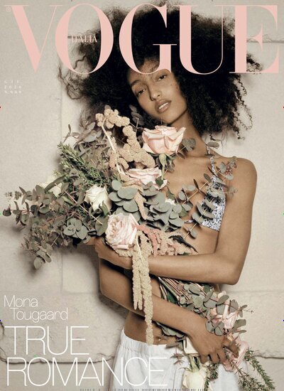 Titelbild der Ausgabe 6/2026 von Vogue Italien. Diese Zeitschrift und viele weitere Modemagazine und DIY-Magazine als Abo oder epaper bei United Kiosk online kaufen.