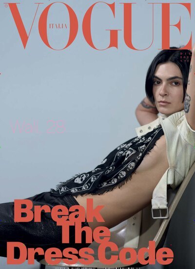 Titelbild der Ausgabe 13/2025 von Vogue Italien. Diese Zeitschrift und viele weitere Modemagazine und DIY-Magazine als Abo oder epaper bei United Kiosk online kaufen.