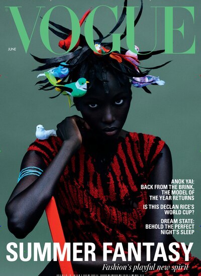 Titelbild der Ausgabe 6/2026 von Vogue UK. Diese Zeitschrift und viele weitere Modemagazine und DIY-Magazine als Abo oder epaper bei United Kiosk online kaufen.