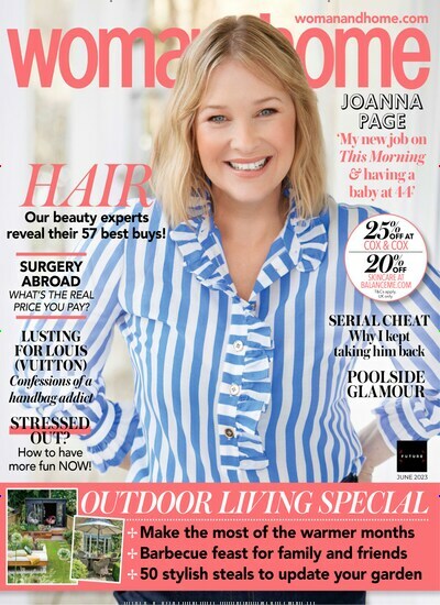 Titelbild der Ausgabe 6/2023 von Woman and Home. Diese Zeitschrift und viele weitere Frauenzeitschriften als Abo oder epaper bei United Kiosk online kaufen.