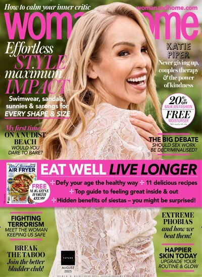 Titelbild der Ausgabe 8/2025 von Woman and Home. Diese Zeitschrift und viele weitere Frauenzeitschriften als Abo oder epaper bei United Kiosk online kaufen.