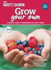 Titelbild der Ausgabe 7/2025 von BBC Gardeners World UK. Diese Zeitschrift und viele weitere Gartenzeitschriften und Wohnzeitschriften als Abo oder epaper bei United Kiosk online kaufen.