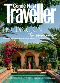 Titelbild der Ausgabe 7/2023 von Conde Nast Traveller UK. Diese Zeitschrift und viele weitere Reisemagazine, Freizeitmagazine und Wissensmagazine als Abo oder epaper bei United Kiosk online kaufen.