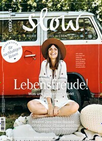 Titelbild der Ausgabe 2/2022 von Emotion Slow. Diese Zeitschrift und viele weitere Frauenzeitschriften als Abo oder epaper bei United Kiosk online kaufen.