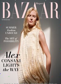 Titelbild der Ausgabe 6/2026 von Harpers Bazaar USA. Diese Zeitschrift und viele weitere Modemagazine und DIY-Magazine als Abo oder epaper bei United Kiosk online kaufen.