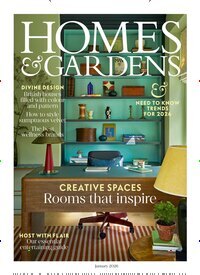 Titelbild der Ausgabe 317/2025 von Homes & Gardens UK. Diese Zeitschrift und viele weitere Gartenzeitschriften und Wohnzeitschriften als Abo oder epaper bei United Kiosk online kaufen.