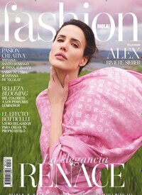 Titelbild der Ausgabe 4/2026 von iHola Fashion. Diese Zeitschrift und viele weitere Modemagazine und DIY-Magazine als Abo oder epaper bei United Kiosk online kaufen.