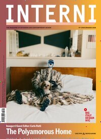 Titelbild der Ausgabe 4/2026 von Interni. Diese Zeitschrift und viele weitere Gartenzeitschriften und Wohnzeitschriften als Abo oder epaper bei United Kiosk online kaufen.