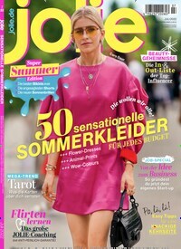 Titelbild der Ausgabe 7/2022 von Jolie. Diese Zeitschrift und viele weitere Frauenzeitschriften als Abo oder epaper bei United Kiosk online kaufen.