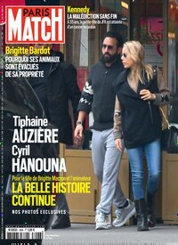 Titelbild der Ausgabe 50/2025 von Paris Match. Diese Zeitschrift und viele weitere Lifestylemagazine und Peoplemagazine als Abo oder epaper bei United Kiosk online kaufen.
