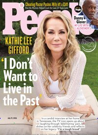 Titelbild der Ausgabe 27/2026 von People Weekly. Diese Zeitschrift und viele weitere Lifestylemagazine und Peoplemagazine als Abo oder epaper bei United Kiosk online kaufen.