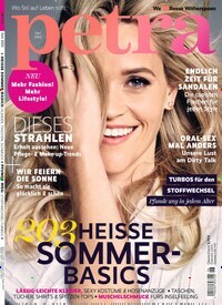 Titelbild der Ausgabe 6/2022 von petra. Diese Zeitschrift und viele weitere Frauenzeitschriften als Abo oder epaper bei United Kiosk online kaufen.