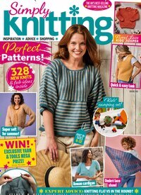 Titelbild der Ausgabe 7/2025 von Simply Knitting. Diese Zeitschrift und viele weitere Modemagazine und DIY-Magazine als Abo oder epaper bei United Kiosk online kaufen.
