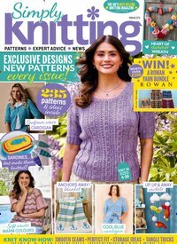 Titelbild der Ausgabe 8/2026 von Simply Knitting. Diese Zeitschrift und viele weitere Modemagazine und DIY-Magazine als Abo oder epaper bei United Kiosk online kaufen.