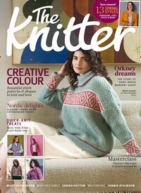 Titelbild der Ausgabe 2/2026 von The Knitter UK. Diese Zeitschrift und viele weitere Modemagazine und DIY-Magazine als Abo oder epaper bei United Kiosk online kaufen.