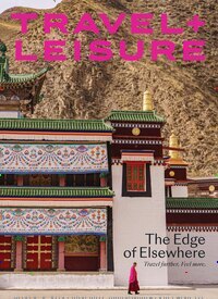 Titelbild der Ausgabe 11/2025 von Travel and Leisure. Diese Zeitschrift und viele weitere Reisemagazine, Freizeitmagazine und Wissensmagazine als Abo oder epaper bei United Kiosk online kaufen.