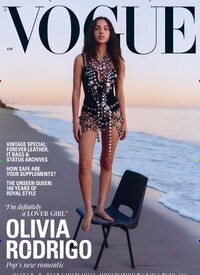 Titelbild der Ausgabe 4/2026 von Vogue UK. Diese Zeitschrift und viele weitere Modemagazine und DIY-Magazine als Abo oder epaper bei United Kiosk online kaufen.