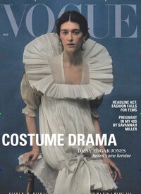 Titelbild der Ausgabe 8/2026 von Vogue UK. Diese Zeitschrift und viele weitere Modemagazine und DIY-Magazine als Abo oder epaper bei United Kiosk online kaufen.